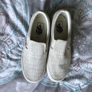 Vans slip on
